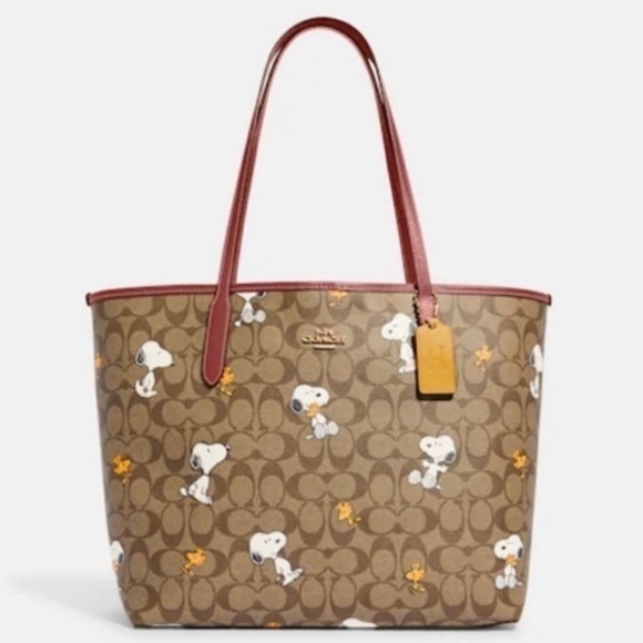 NWT Coach X Peanuts City Tote In Signature Canvas With Snoopy Woodstock - Picture 1 of 9